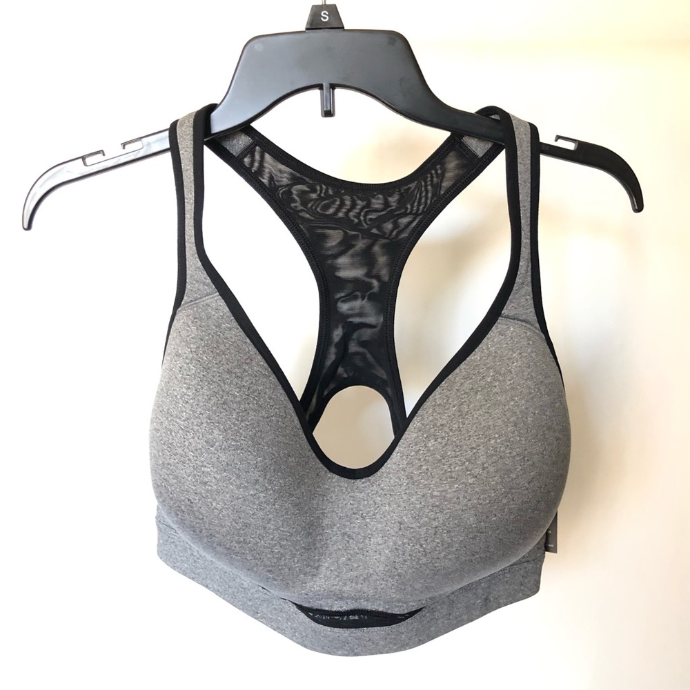 NWT Old Navy 38DD Sports Bra